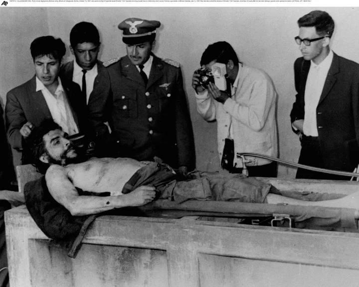 CADAVER DEL CHE GUEVARA