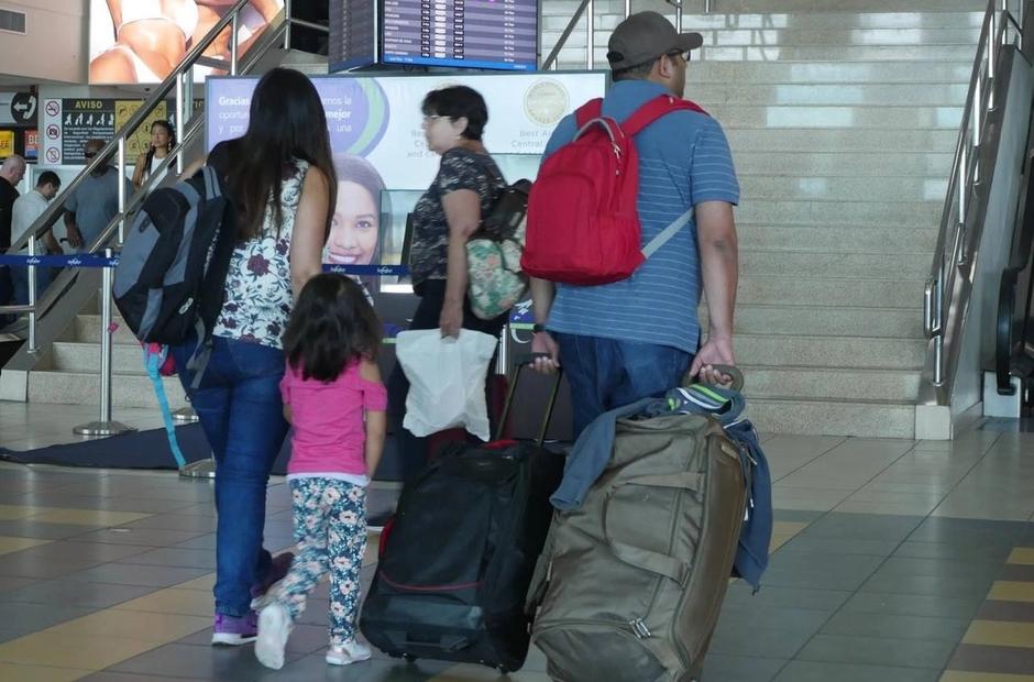 Panamá evalúa eliminar medida que exige visa a los venezolanos que ingresen al país